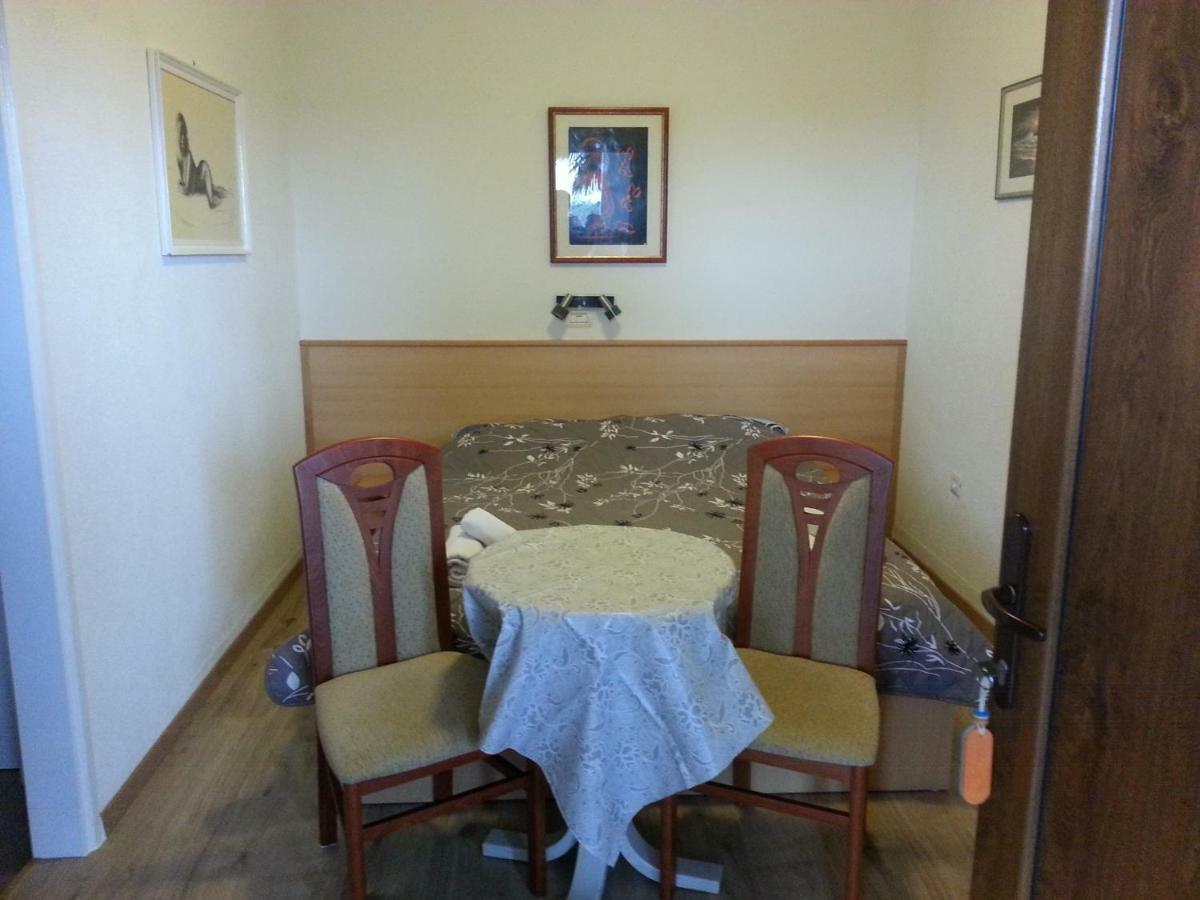 Apartments Villa Adamovic Умаг Номер фото